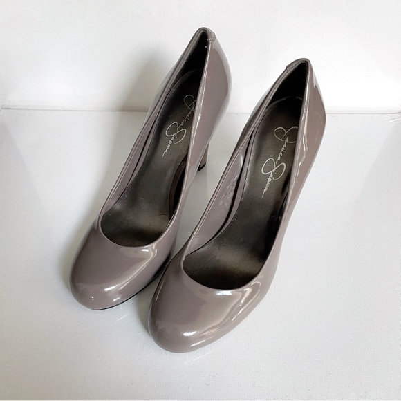 NWOB Jessica Simpson Taupe Patent Pumps Size 8.5B – 4" High Heel Platform Shoes - Picture 2 of 7